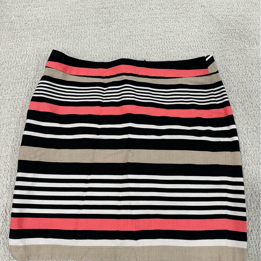 Cute Banana Republic striped skirt size 12